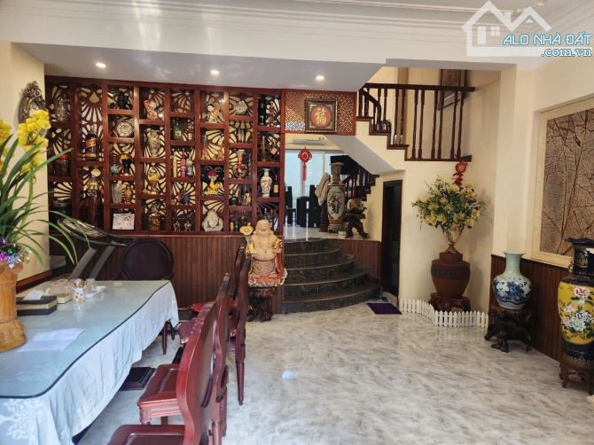 Bán biệt thự phố Vĩnh Phúc, Ba Đình, phân lô, ô tô tránh, lô góc thoáng đẹp. Giá 38.5 tỷ - 2