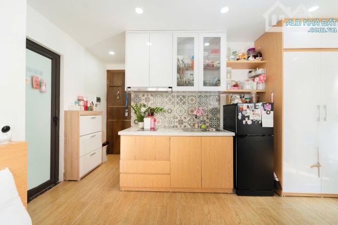 Bán Tòa CHDV Khúc Thừa Dụ, 72m² x 7 Tầng, 18 Phòng, Dòng tiền 80 Triệu, Ngõ Nông, Đủ PCCC - 2