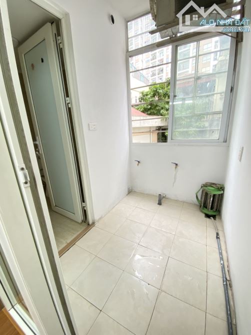 BÁN CCMN HOÀNG ĐẠO THÀNH, ĐỦ NỘI THẤT, CÓ HẦM ĐỂ XE OTO 40M-1NGỦ GIÁ 1,4X TỶ - 2
