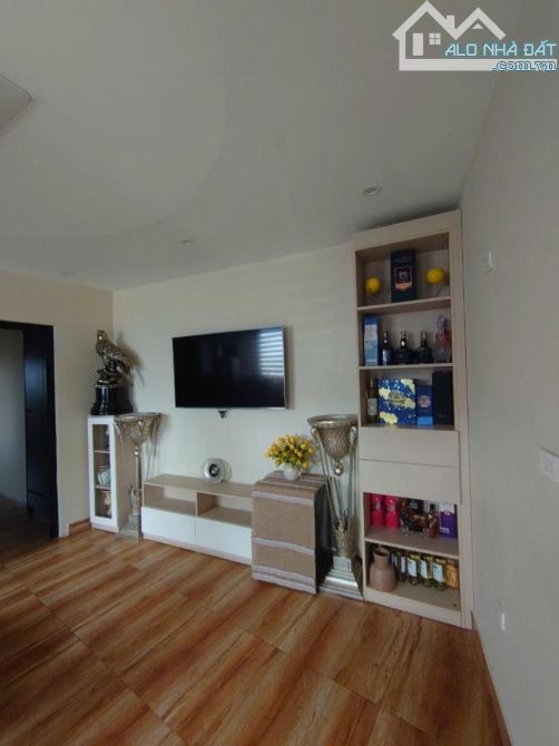 BÁN TÒA APARTMENT MẶT PHỐ TRÚC BẠCH, BA ĐÌNH, DT 140M2, 9 TẦNG, 2 THOÁNG, GIÁ 65 TỶ - 2