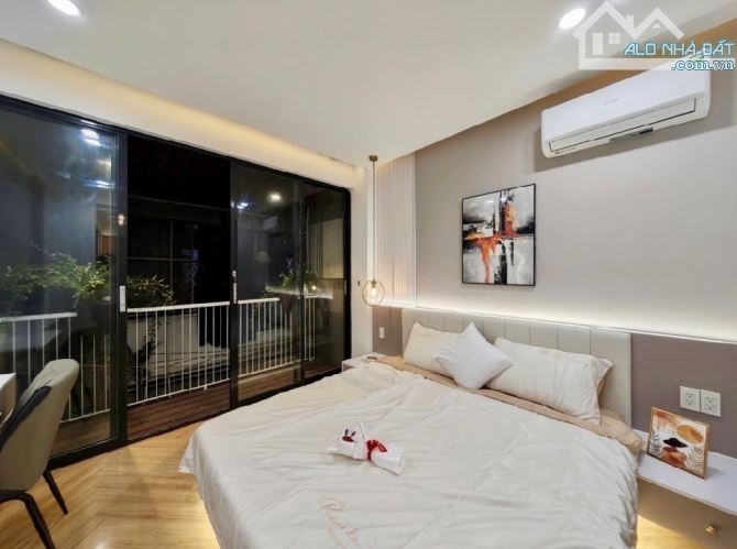 Cạnh CC Bàu Cát 2 - 40m2 ngang 4m - 4 Tầng - đường xe hơi - Nhỉnh 5T - 2