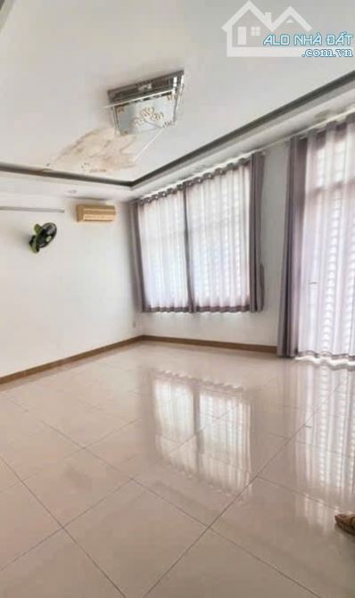 Bán Nhà Ngang 5,3M, Đường Số Nguyễn Thị Thập, P. Tân Quy, Quận 7. 4 Tầng, 9PN. Giá: 21 Tỷ. - 2