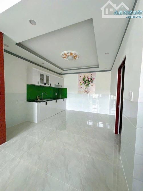 Bán gấp nhà phường Long bình chợ điều,tiện ích xung quanh đầy đủ…  Nhà 1tret 1 lửng - 2