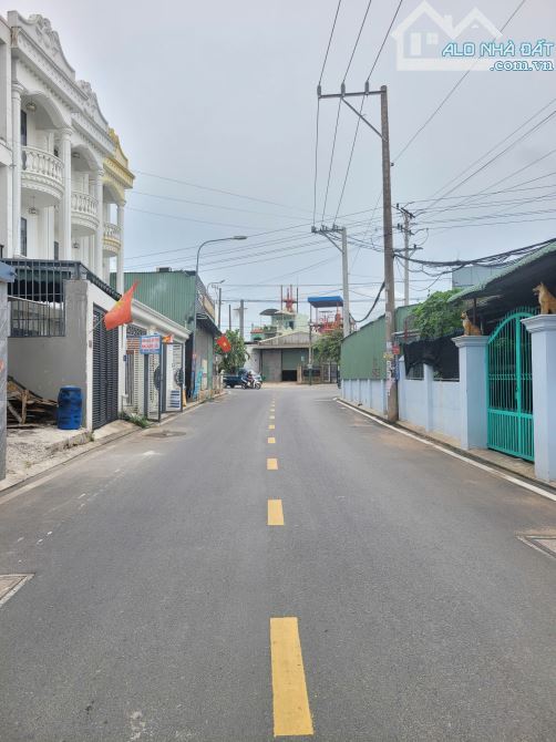 Bán nhà mới 1T1L 4x20.5m hoàn công, mặt tiền Bùi Thị Cội p.Tân Đông Hiệp, full nội thất - 2