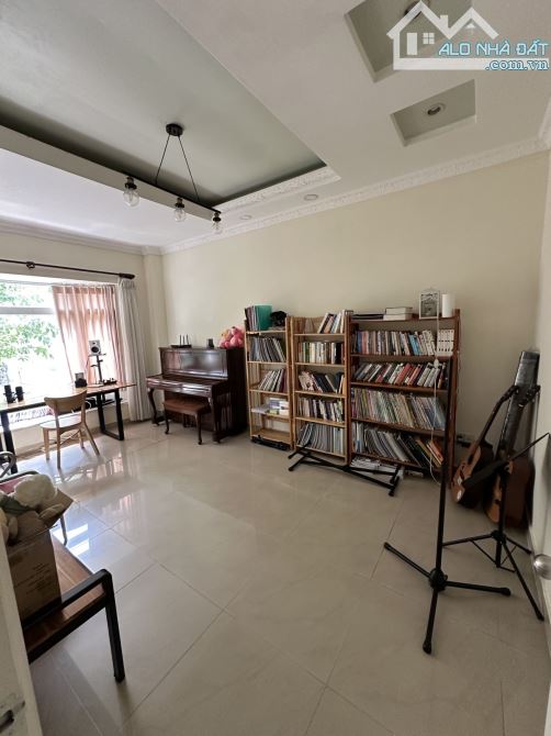 BIỆT THỰ VƯỜN QUẬN 7, ĐƯỜNG 12M, 3 TẦNG, 7x18M, KDC MỸ GIANG 2, TRẦN VĂN TRÀ, CHỈ 38,5 TỶ - 2