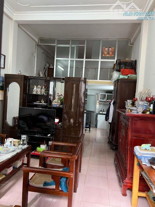 BÁN ĐẤT TẶNG NHÀ 3 TẦNG TẠI LĨNH NAM THUÝ LĨNH - 2