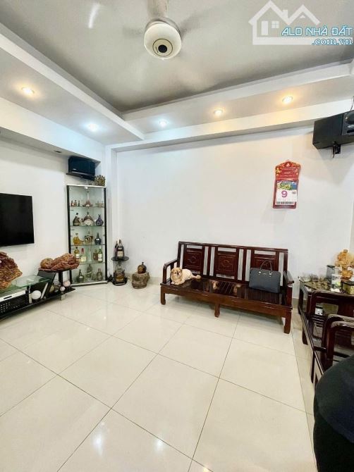 MẶT PHỐ TÂY SƠN - 44m2 - 4T - Mt 3.4m - 11 tỷ - VUÔNG ĐẸP - 2