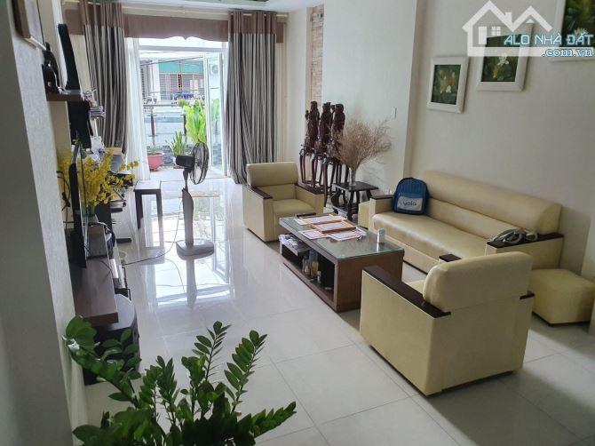 Nguyễn Văn Lượng Phường 16 Gò Vấp - 4 tầng ở và kinh doanh - Chào chỉ 11 tỷ - 2
