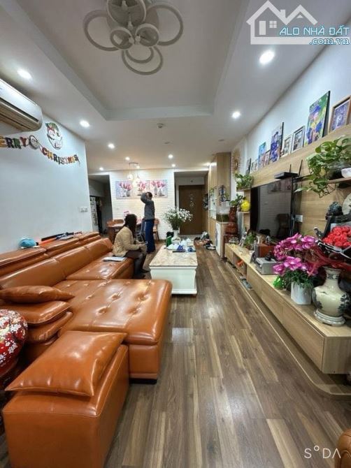 Bán Căn CC đẹp ở luôn Goldmarkcity Hồ Tùng Mậu Bắc Từ Liêm. Sổ 94m, 3 ngủ 2WC giá 7.2 tỷ - 2