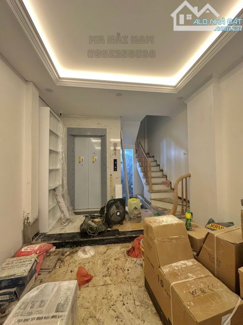 Hàng hiếm phố Dương Văn Bé - Xây mới 5 tầng Thang máy Oto ngủ trong nhà Giá chỉ 12,5 tỷ ! - 2