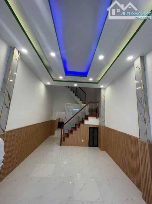 BÁN NHÀ MỚI GẦN MT CAO LỖ, QUẬN 8 - 2 TẦNG - ĐƯỜNG 3M - CHỈ 5.3 TỶ - VUÔNG VỨC, HOÀN CÔNG - 2