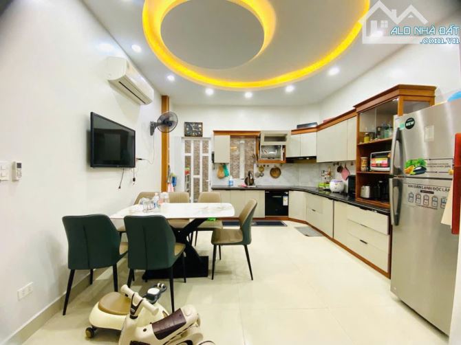 🌳Nhà 4 tầng gốc dân xây độc lập Hoàng Ngọc Phách tuyến 2 Quán Nam - 84m2 - Giá 7,9 tỷ - 3
