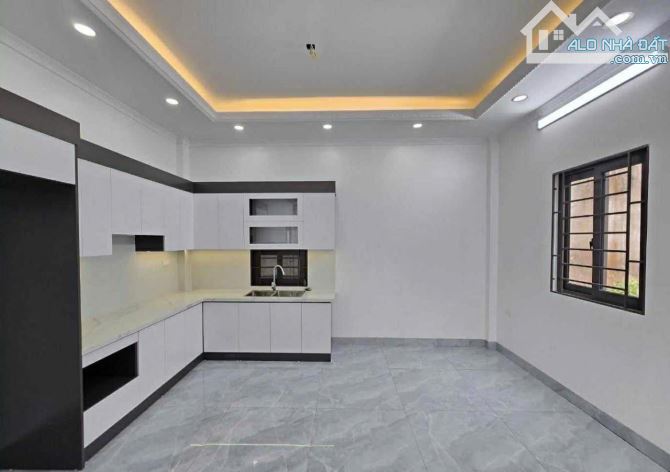 Chỉ 5,35 tỷ ! Nhà Liên Ninh, Thanh Trì 56m2 x 5 tầng, tặng nội thất, ngõ ô tô, ở ngay - 3