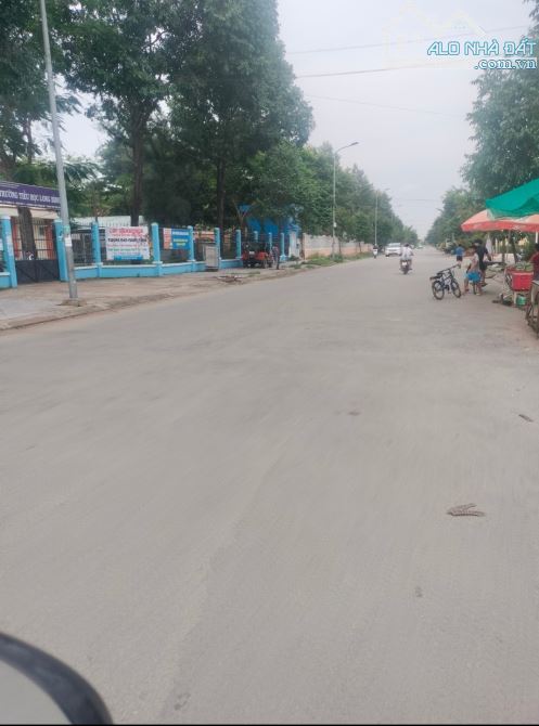 BÁN LÔ ĐẤT VÀNG LONG THẠNH MỸ,GẦN METRO SỐ 1,SỔ RIÊNG GIÁ CHỈ 3.45 TỶ - 3