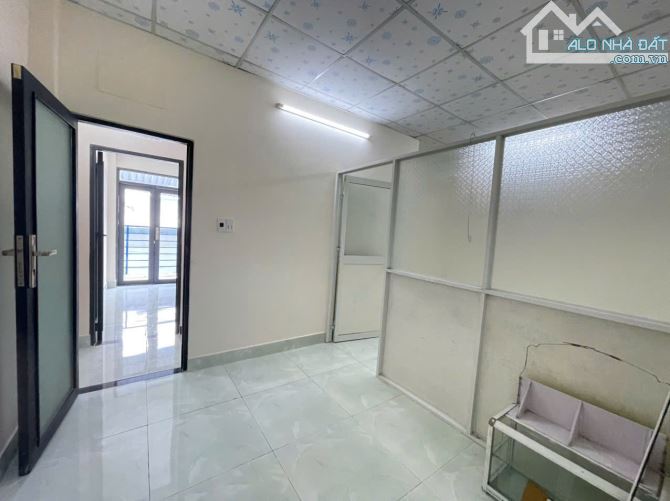 Nhà cấp 4 gác đúc, hẻm xe ba gác, sổ riêng, gần ngã ba Cây Lơn, 2525 Dĩ An - 3
