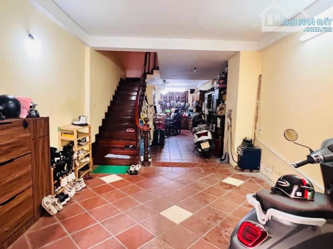 Bán Nhà Đẹp Lạc Long Quân, Tây Hồ, Phân Lô, Ô Tô Tránh, Ở Ngay, 64m², 5 Tầng, Chỉ 20 Tỷ - 3