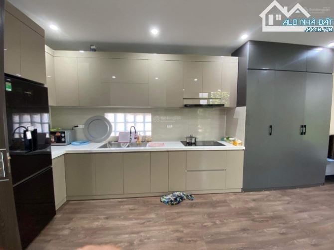 Bán nhà Nguyên Hồng Đống Đa 60m2, 4 tầng, MT 4.2m, 15.3 tỷ, gara ô tô, 2 thoáng. - 3