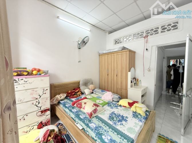 BÁN NHÀ HXH THÔNG NGUYỄN VĂN KHỐI -3 x 10- 2 TẦNG - CHỈ 3 TỶ 95 TỶ - 3