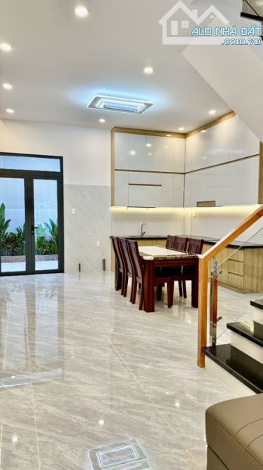 Xuân Thới Đông, Hóc Môn. DT 5x19m. Đường 7m. Khu phân lô dân trí. Sổ hoàn công đủ. - 3
