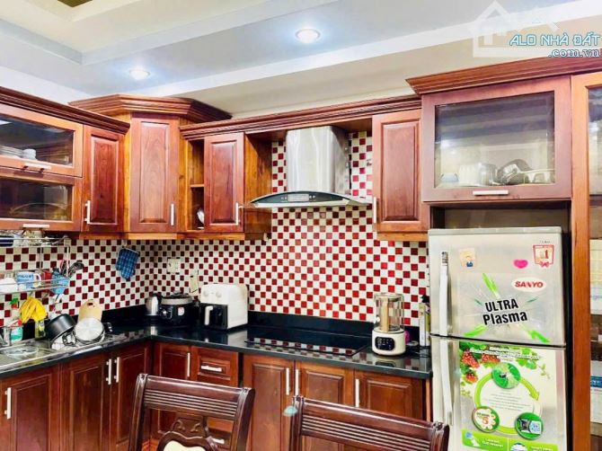 NHÀ 4 TẦNG ÂU CƠ HẺM OTO 9M - NỘI THẤT ĐẸP XINH - MUA VỀ Ở NGAY  4x18 CHỈ 9 TỶ - 3