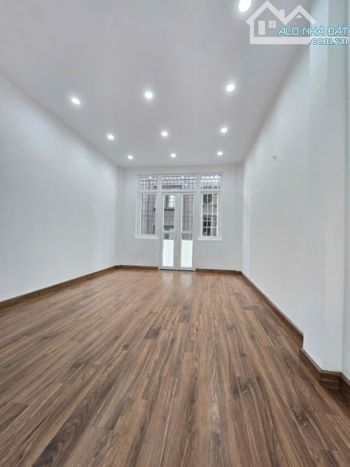Kim Giang full nội thất đầy đủ đẹp38m 4 tầng gần ô tô tiện tiện ích sẵn có giá 8.2 tỷ - 3