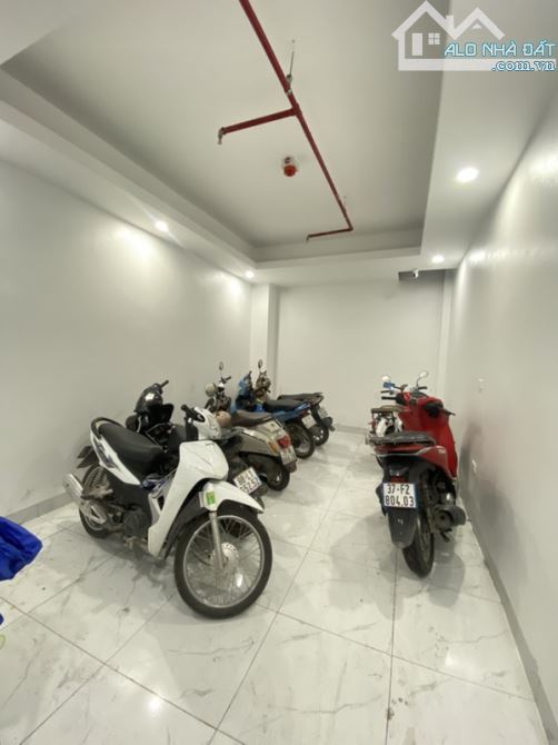 ban can ho dich vu 7 tang thang may, so dep, ngo rong, dong tien 65tr / thang - 3