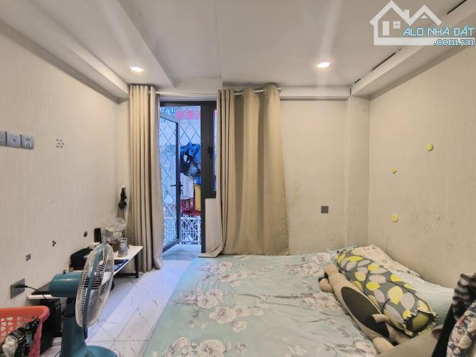 Chỉ 8 Tỷ  - Nhà Trung Tâm Q.3 - Dọn Vô Ở Liền - Lê Văn Sỹ  - 3 Tầng - HXH - 40M2 - 3