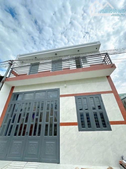 Bán gấp nhà phường Long bình chợ điều,tiện ích xung quanh đầy đủ…  Nhà 1tret 1 lửng - 3