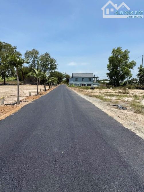 Thị trấn Phước Hải, 131m2-5,7m mặt tiền sâu 27m, 2 mt trước sau-60 thổ cư-giá 780tr - 3