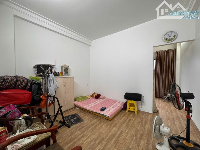 Hiếm Có. Bán nhà Độc lập dân xây đầy tâm huyết. 47m 3 tầng có gara.Đường Đoàn Kết Chợ Lũng - 3