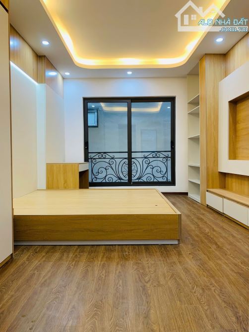 BÁN NHÀ CHÙA QUỲNH, 32M, 5T, MT 3,6M, GẦN Ô TÔ, NGÕ RỘNG, THANG MÁY, MỚI, CHỈ 9,2 TỶ. - 3