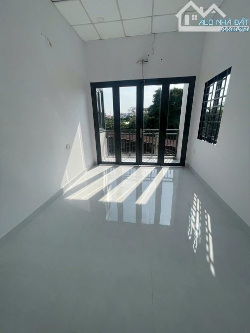 Chính chủ bán gấp 5 Căn Nhà ngay UBND Huyện Bình Chánh thu nhập 25tr/tháng - 3