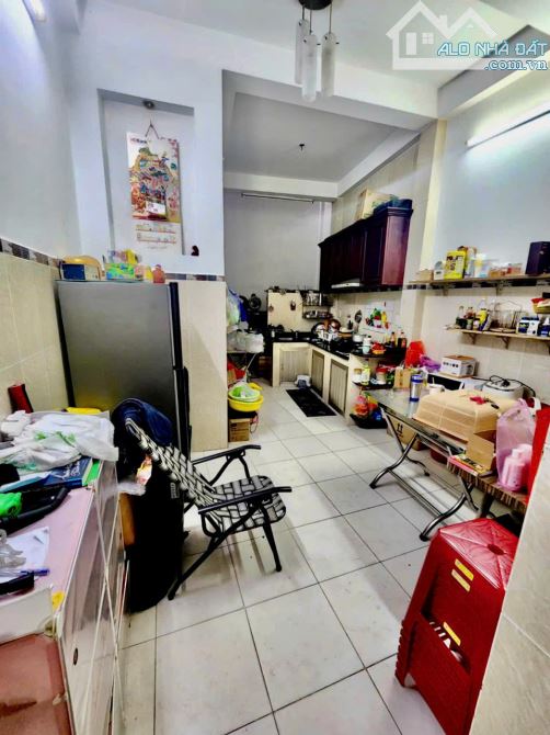 Bán nhà Gà Đẻ Trứng Vàng Nghuyễn Đình chiểu Q3.Giá 7tỷ xxxDT60m2, 4 tầng, 4x15, 5p,4wc. - 3