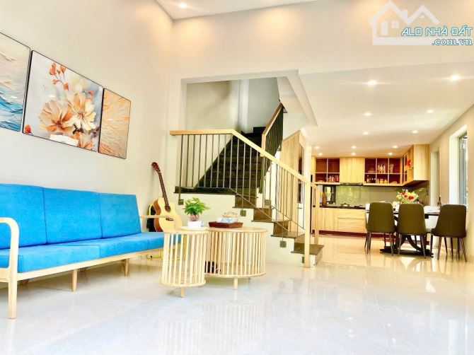 CHỦ RẤT CẦN BÁN CĂN 2 MẶT TIỀN VILLA HỒ BƠI, KHÁCH HÀN THUÊ 60TRIỆU/THÁNG ĐƯỜNG HOÁ SƠN 6 - 3