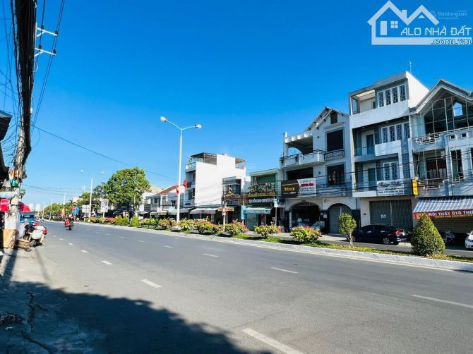 Bán Nhà Mặt Tiền Kinh Doanh Ngay Đường 23/10 TP Nha Trang. - 4