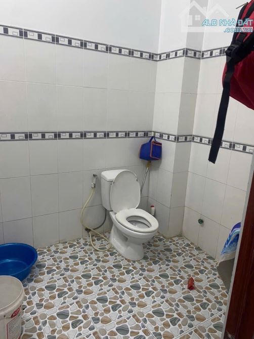 Bán nhanh nhà 72m2.3 tầng. Đ/số 8.BHHB. Bình tân. Chỉ 5.3T - 4