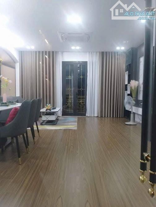 Nhà đẹp mới xây 7 tầng, thang máy 52m, 2 ô tô ngủ trong nhà, mặt tiền mênh mông, ở sướng, - 4