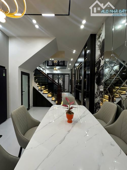 Phố Lê Trọng Tấn - Thanh Xuân - 45m2 x 5T - Ô Tô Đỗ Cửa - MT4m - Giá 12.5 tỷ. - 4