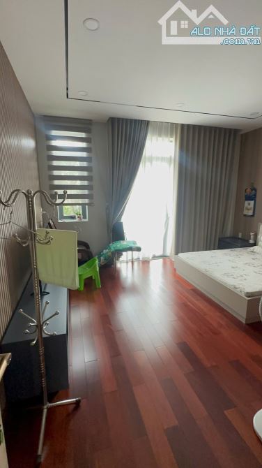 Bán nhà mặt tiền.Đường Số12,P11.Gò Vấp.Nội thất cao cấp. 6 lầu.Thang máy.chỉ 17.9 Tỷ TL - 4