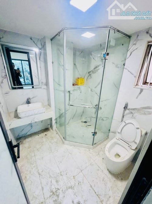 QUAN NHÂN THANH XUÂN - 38M 5T LÔ GÓC - NHÀ ĐẸP NGÕ RỘNG THOÁNG - NHỈNH 7 Tỷ - 4