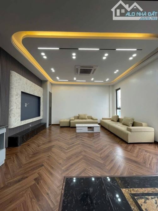 NGUYỄN VĂN CỪ – 6 TẦNG – MẶT TIỀN 8.4M – 10.2 TỶ - 4