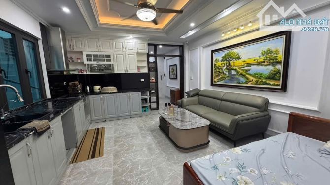 Siêu phẩm tại Phú Đô - 3 ô tô tránh trước cửa, 6 tầng thang máy - 50m - MT 4,1m - 19,5 tỷ - 4