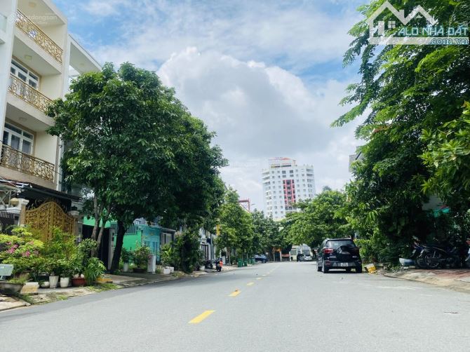 Bán nhanh khuôn đất VIP - mặt tiền đường Bùi Tá Hán, An Phú - 8x20 - Hầm 3 tầng - Gía 32tỷ - 4