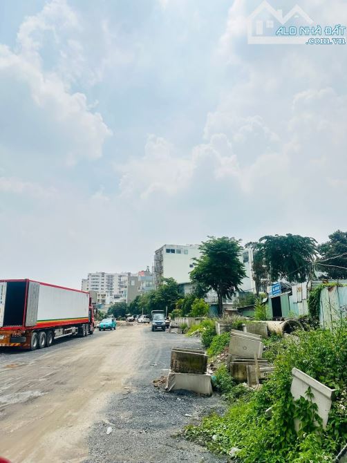 ĐẤT KHỦNG 8.648M² - ĐẤT GIÁO DỤC – 4 MẶT TIỀN – NGANG 59M- GÒ VẤP- - 4