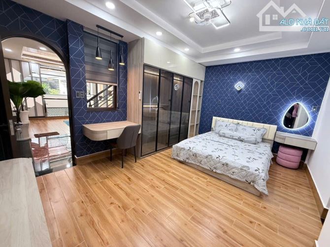 CỰC PHẨM GIÁP SÂN BAY  – NGANG 5M, 3 LẦU – NỘI THẤT XỊN SÒ - 9,9 TỶ - 4