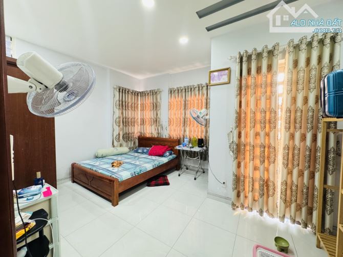 NHÀ 3TẦNG, DT RỘNG 147M2, Đ.TL15, GẦN QL 1A, P.THẠNH LỘC/Q12, HẺM 5M, CHỈ 8.4TỶ - 4