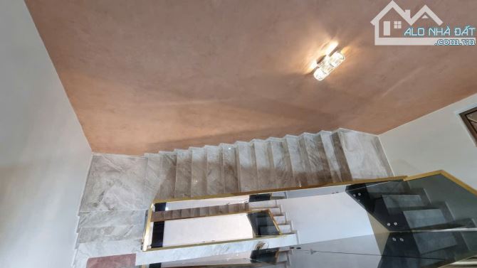 Bán biệt thự MT ngay Trục Nguyễn Hoàng Q.2 - 10x22 - 3 tầng - HĐT 100tr giá chỉ 58 tỷ. - 4