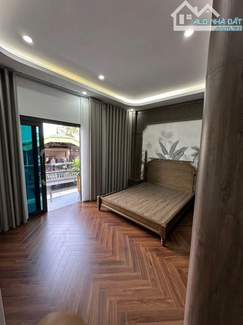 SIÊU PHẨM NGUYỄN VĂN CỪ LONG BIÊN  XÂY 6 TẦNG THANG MÁY – GARA ÔTÔ – KD – FULL NỘI THẤT - 4
