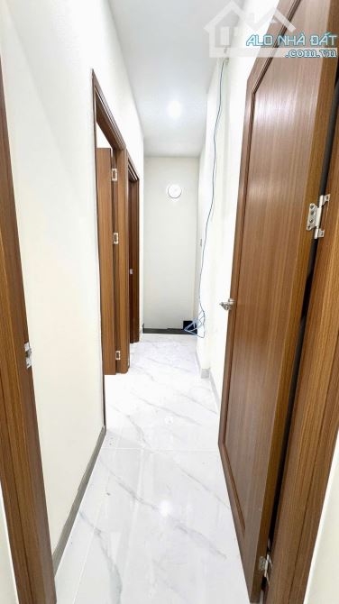 NHÀ LÔ GÓC 2 TẦNG MỚI TINH, MT ĐƯỜNG NHỰA TRẦN THỊ DO 10M, SÁT BÊN CHỢ GIẢN DÂN, CHỈ 5 TỶ - 4