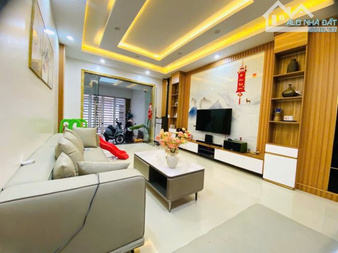 🌳Nhà 4 tầng gốc dân xây độc lập Hoàng Ngọc Phách tuyến 2 Quán Nam - 84m2 - Giá 7,9 tỷ - 5